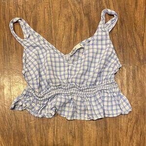 Blue and White Hollister v neck crop top size small